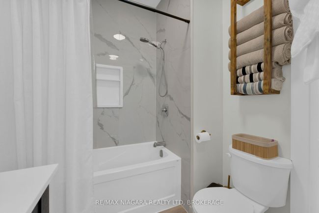 89 Colborne St, House other with 3 bedrooms, 1 bathrooms and 2 parking in Port Colborne ON | Image 11
