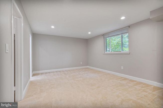 11022 Saffold Way, Townhouse with 4 bedrooms, 3 bathrooms and null parking in RESTON VA | Image 23
