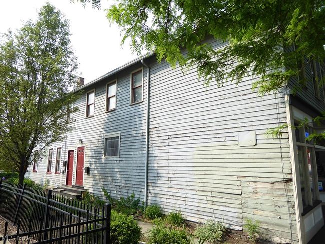 east side of building | Image 4