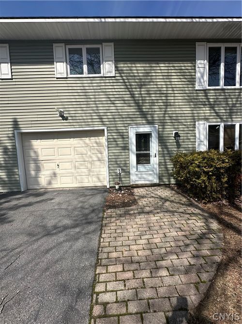 51 Eisenhower Ave, Oswego, NY, 13126-4049 | Card Image