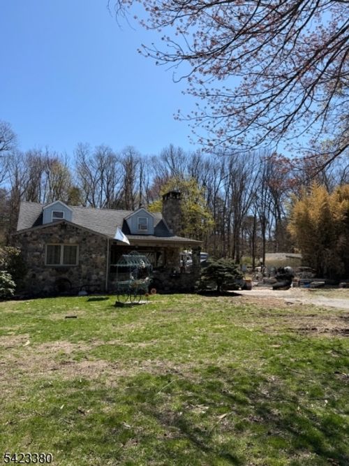 44 Beaver Brook Ln, Denville, NJ, 07834-1305 | Card Image