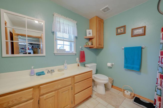 HDR-175 | Image 15