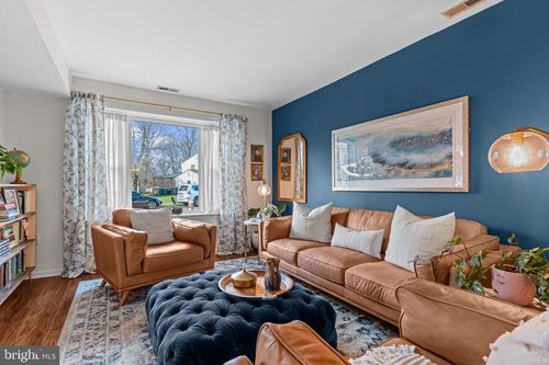 35 Hanover Ct, Langhorne, PA, 19047-1165 | Card Image