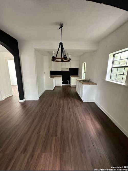 3410 Morales St, San Antonio, TX, 78207-2434 | Card Image