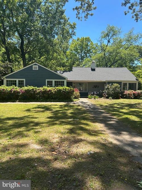 32 Clifton Ave, Kilmarnock, VA, 22482-3819 | Card Image