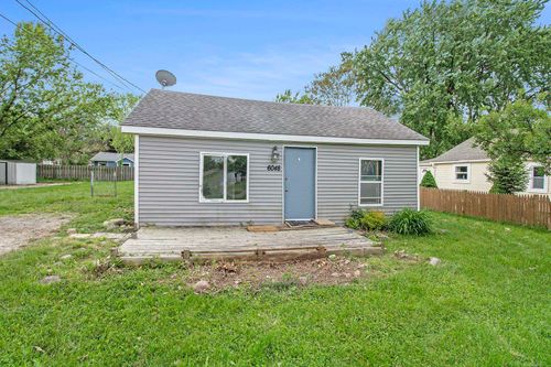 6048 Pearl St, Burton, MI, 48509-2219 | Card Image