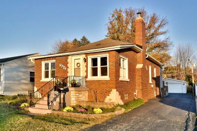 367 N Oak Street, House other with 3 bedrooms, 2 bathrooms and 2 parking in Elmhurst IL | Image 1