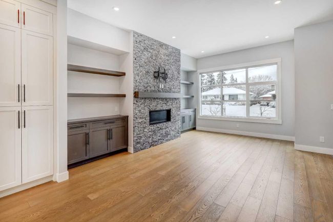 517 36 Street Sw, Home with 4 bedrooms, 3 bathrooms and 2 parking in Calgary AB | Image 6