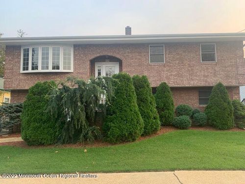 818 Atlantic Ave, Point Pleasant Beach, NJ, 08742-2914 | Card Image