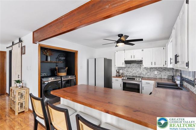 64 Autumn Ln, House other with 3 bedrooms, 2 bathrooms and null parking in Jim Thorpe PA | Image 39