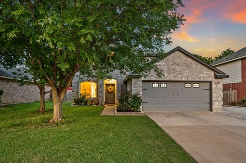 2012 Collington Dr, Roanoke, TX, 76262-5071 | Card Image
