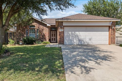 2044 Beacon Way, Fort Worth, TX, 76140-5144 | Card Image
