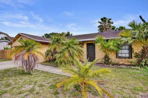 125 Seagull Ct, Royal Palm Beach, FL, 33411-1720 | Card Image