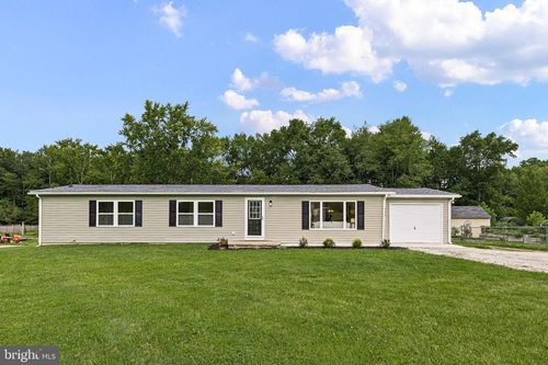 409 Blackbird Station Rd, TOWNSEND, DE, 19734-9668 | Card Image