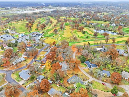 4 Club Ct, Columbia, MO, 65201-6332 | Card Image