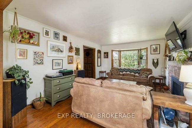 1038 Mccallum Lane, House other with 4 bedrooms, 3 bathrooms and 3 parking in Sydenham ON | Image 6