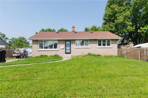 163 Rice Rd, Welland, ON, L3C2V7 | Card Image