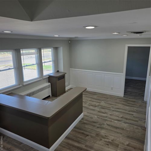 268 E Main St, East Islip, NY, 11730-2835 | Card Image