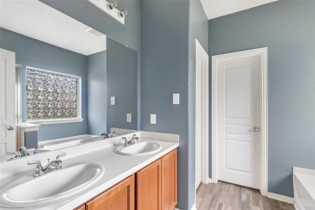 Primary Bath | Image 18