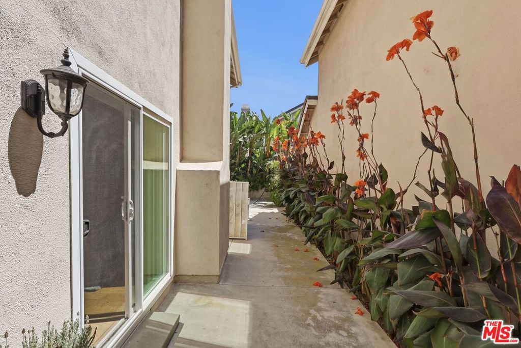 Residential in Inglewood 5