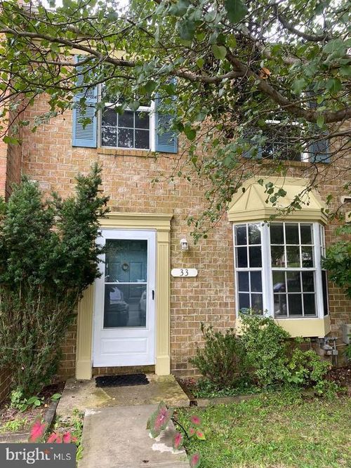 33 Jones Valley Cir, BALTIMORE, MD, 21209-1641 | Card Image