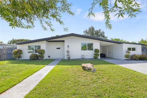 19540 Christmas Rd, Cutler Bay, FL, 33157-8708 | Card Image