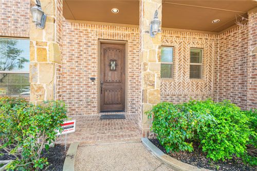 106 Highwood Ave, Oak Point, TX, 75068-3040 | Card Image