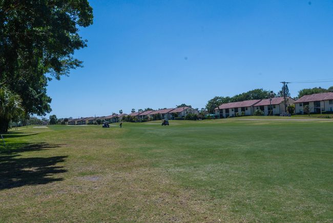 4451 Luxemburg Ct, Condo with 3 bedrooms, 2 bathrooms and null parking in Lake Worth FL | Image 20