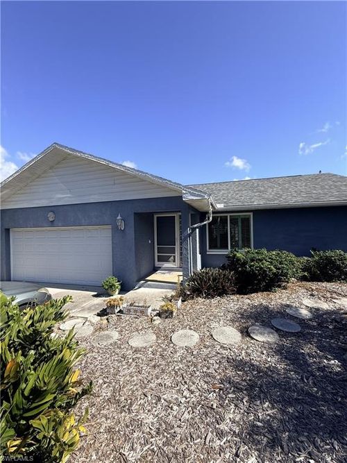 18445 Huckleberry Rd, FORT MYERS, FL, 33967-3267 | Card Image