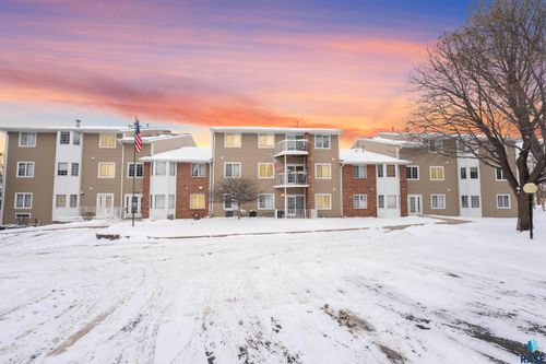 apt-301-1104 W 57th St, Sioux Falls, SD, 57108-2838 | Card Image