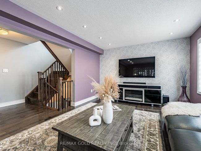 12 Affleck Rd, House attached with 4 bedrooms, 3 bathrooms and 2 parking in Brampton ON | Image 11