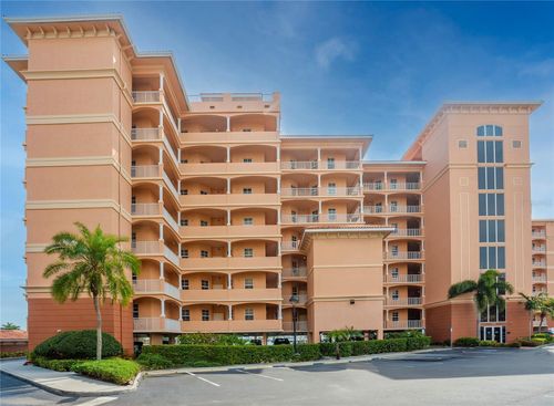 unit-203-530 S Gulfview Blvd, CLEARWATER BEACH, FL, 33767-2505 | Card Image