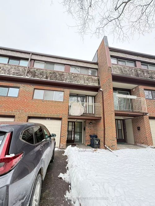 14-86 Castlebury Crescent, North York, ON, M2H1W8 | Card Image