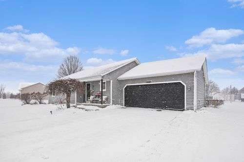 24308 Brownstone Blvd, Mattawan, MI, 49071-7815 | Card Image