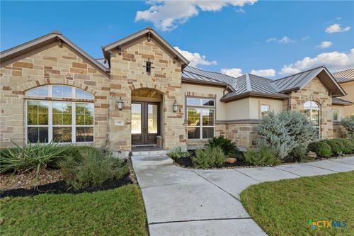 917 Coolabah Ave, New Braunfels, TX, 78132-3933 | Card Image