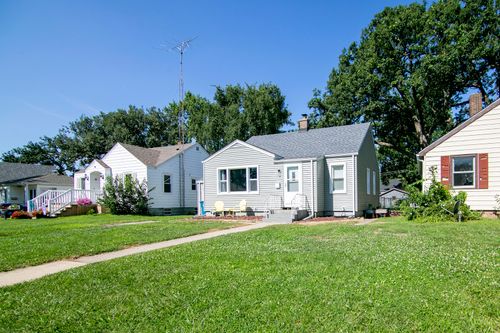 1391 Circle Dr Ne, Kankakee, IL, 60901-2022 | Card Image