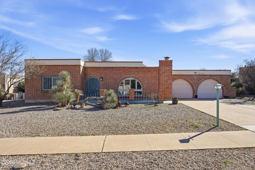 250 E Paseo Chuparosas, Green Valley, AZ, 85614 | Card Image