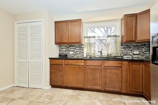37830 N Watts Ave, House other with 2 bedrooms, 1 bathrooms and 3 parking in Spring Grove IL | Image 6