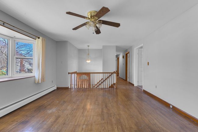 4 Alexander Rd, House other with 3 bedrooms, 3 bathrooms and 4 parking in Bloomfield CT | Image 5