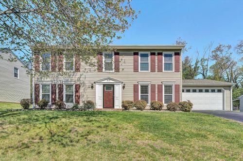 3131 Garst Cabin Dr, Roanoke, VA, 24018-2633 | Card Image
