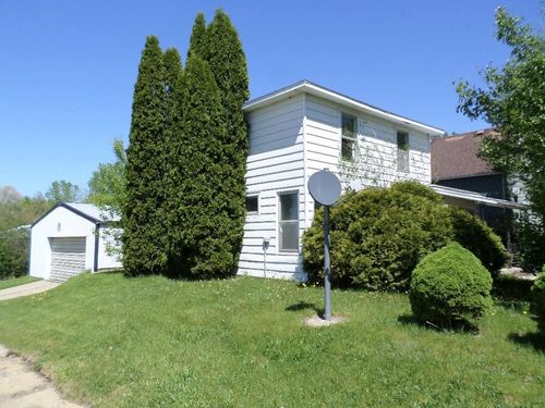 402 E Washington St, Tomah, WI, 54660-1618 | Card Image