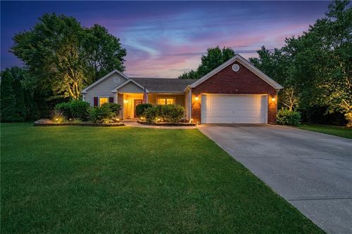 33 Glenabbey Dr Nw, Cartersville, GA, 30120-7772 | Card Image