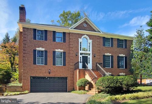 1854 Valleywood Rd, MCLEAN, VA, 22101-4928 | Card Image