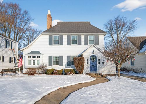 1721 E Madison St, South Bend, IN, 46617-2509 | Card Image