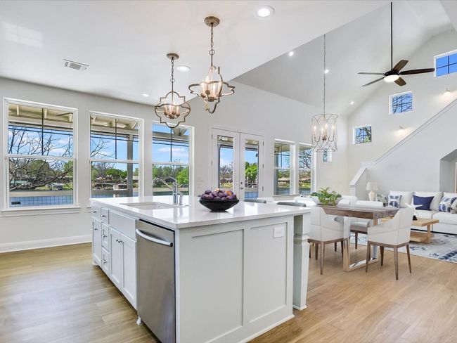 1332 S Lakeside Dr, House other with 4 bedrooms, 3 bathrooms and null parking in Burnet TX | Image 8