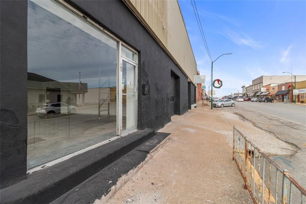 Commercial Sale in Odessa 2