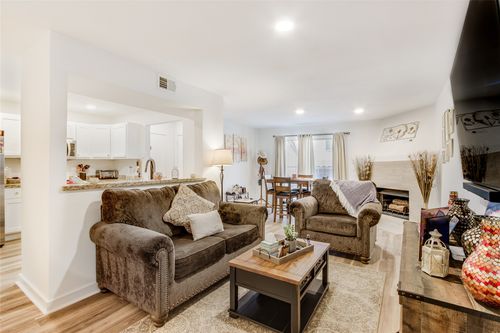 7p-4777 Cedar Springs Rd, Dallas, TX, 75219-1278 | Card Image