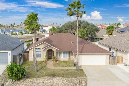 15829 Vincent Dr, Corpus Christi, TX, 78418-6473 | Card Image