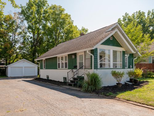204 Nelson Ave, Kalamazoo, MI, 49006-8324 | Card Image