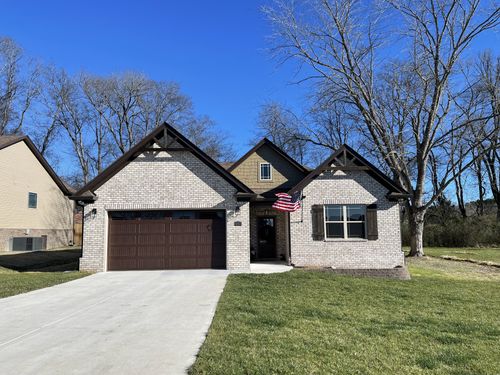 657 Josef Cir, Columbia, TN, 38401-5772 | Card Image